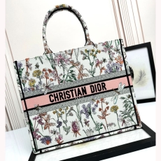 Christian Dior Shopping Bags